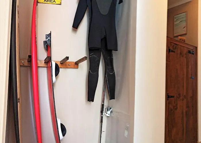 The Spot House בית הארחה *